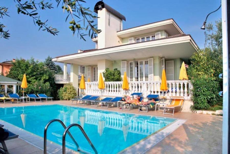 Hotel Gardenia & Villa Charme Adults Friendly 4Star Service Μπαρντολίνο Εξωτερικό φωτογραφία