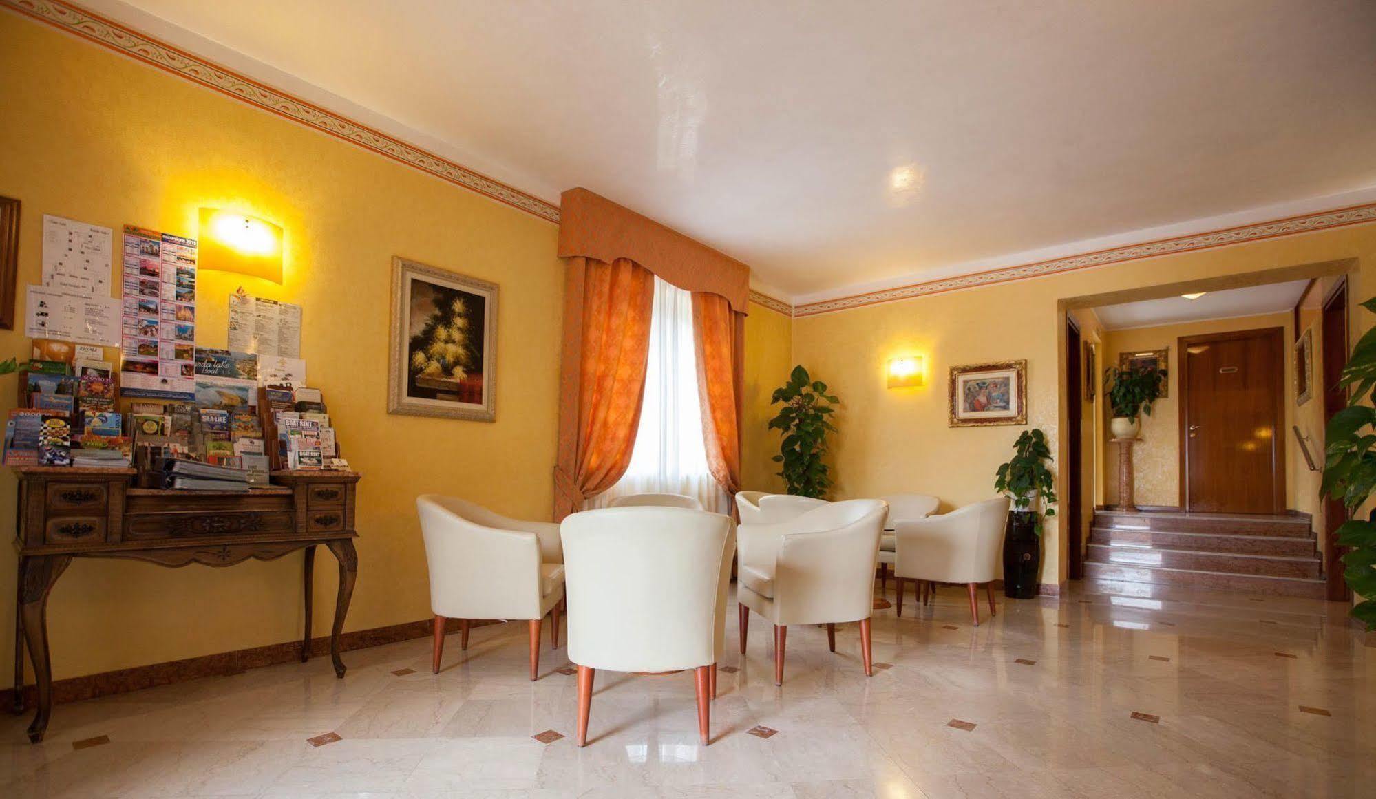 Hotel Gardenia & Villa Charme Adults Friendly 4Star Service Μπαρντολίνο Εξωτερικό φωτογραφία