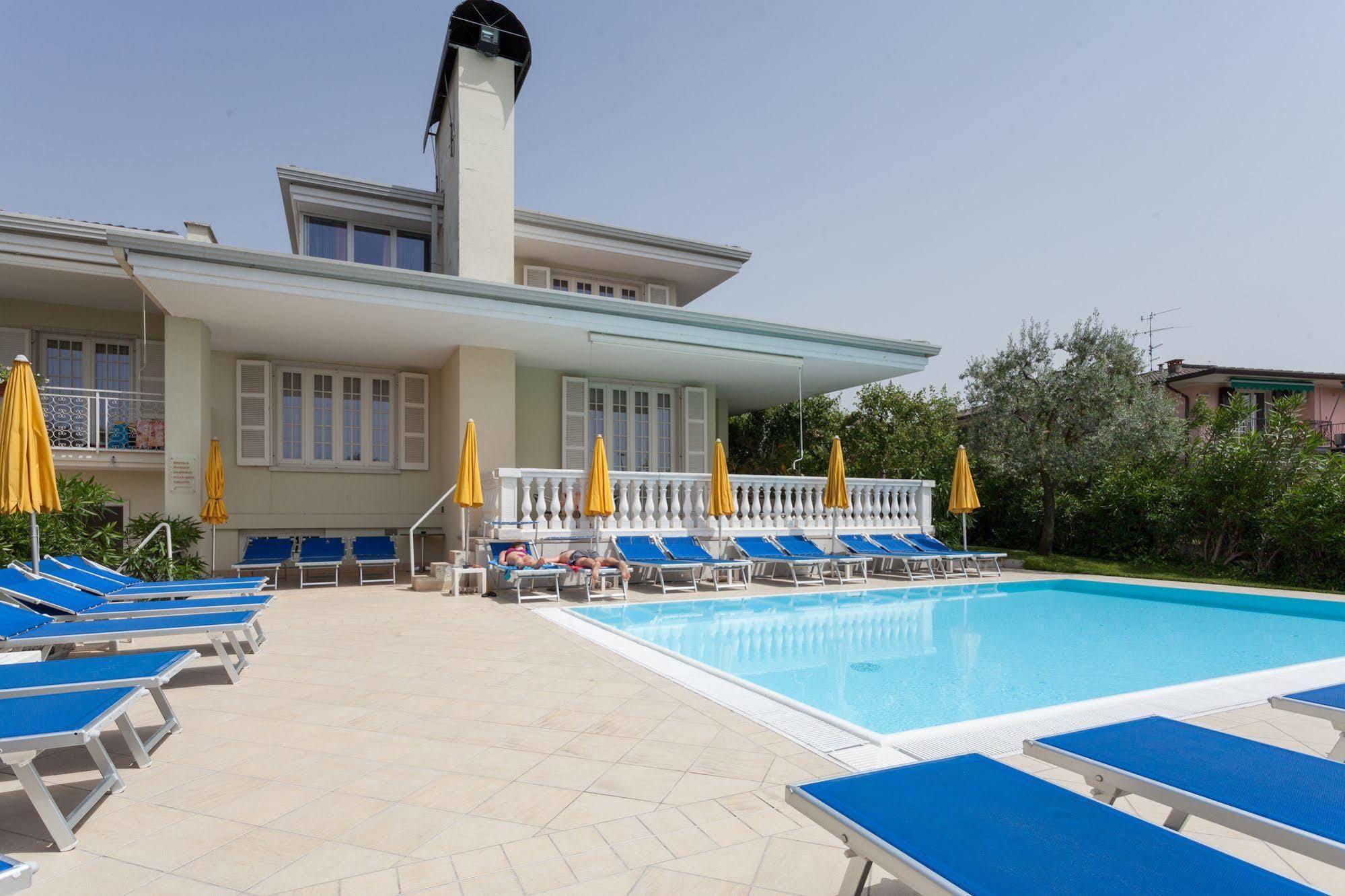Hotel Gardenia & Villa Charme Adults Friendly 4Star Service Μπαρντολίνο Εξωτερικό φωτογραφία